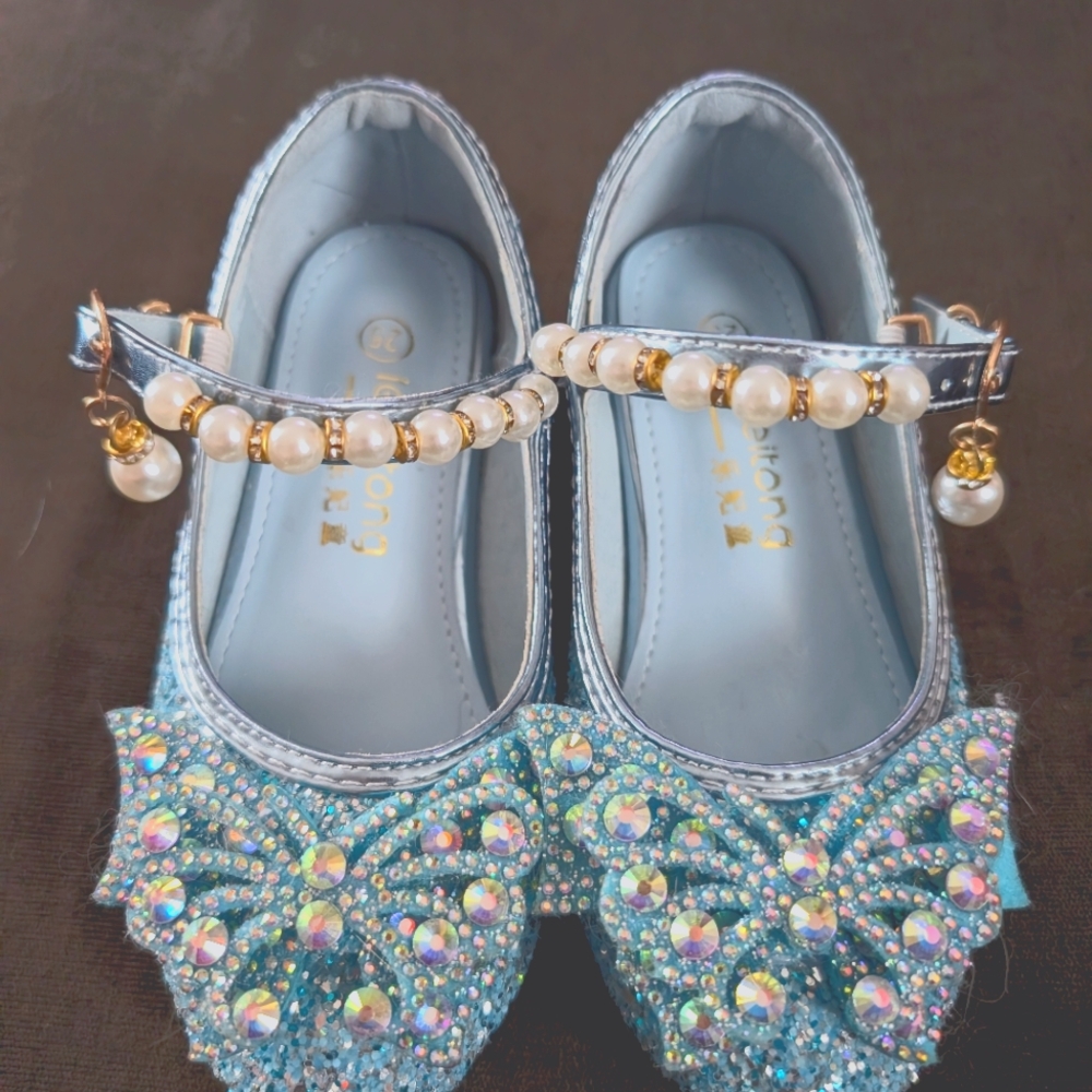 Princess play shoes 8.5 chirldrens